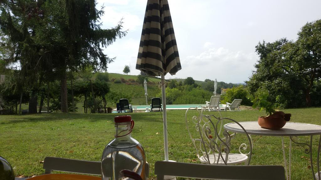 Cascina Torello Доляни Екстериор снимка