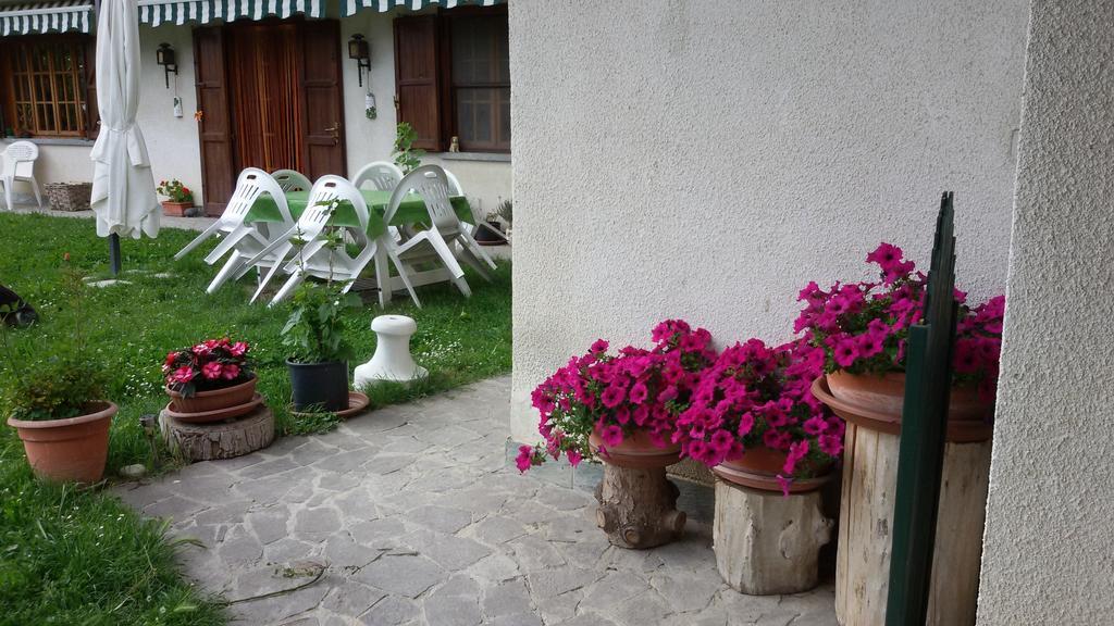Cascina Torello Доляни Екстериор снимка