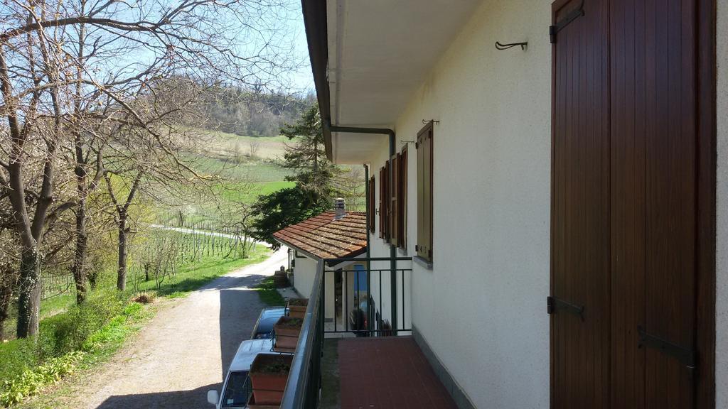 Cascina Torello Доляни Екстериор снимка