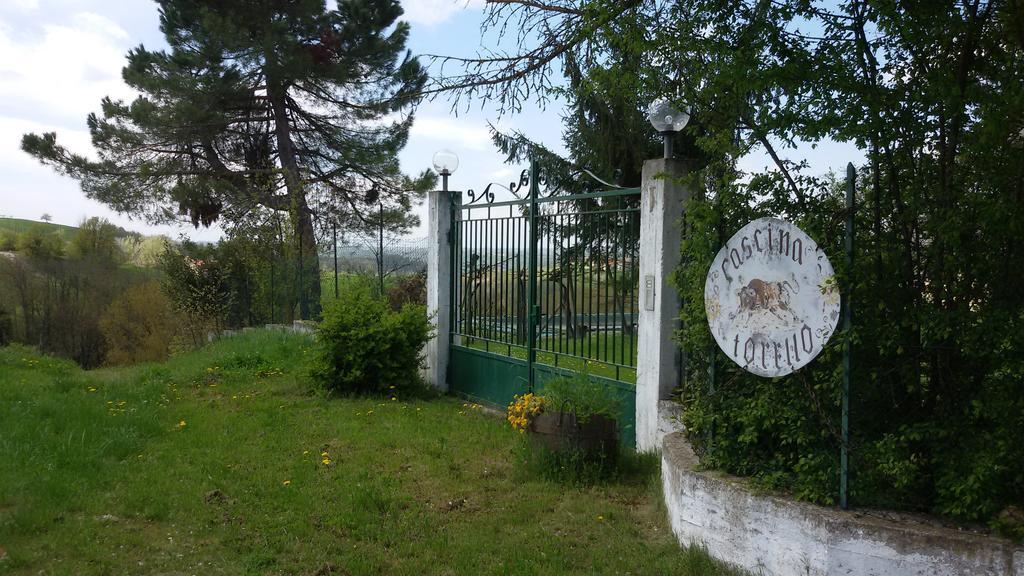 Cascina Torello Доляни Екстериор снимка