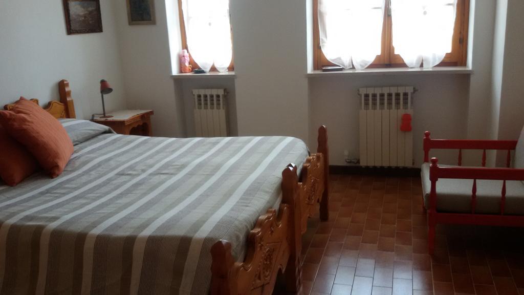 Cascina Torello Доляни Екстериор снимка